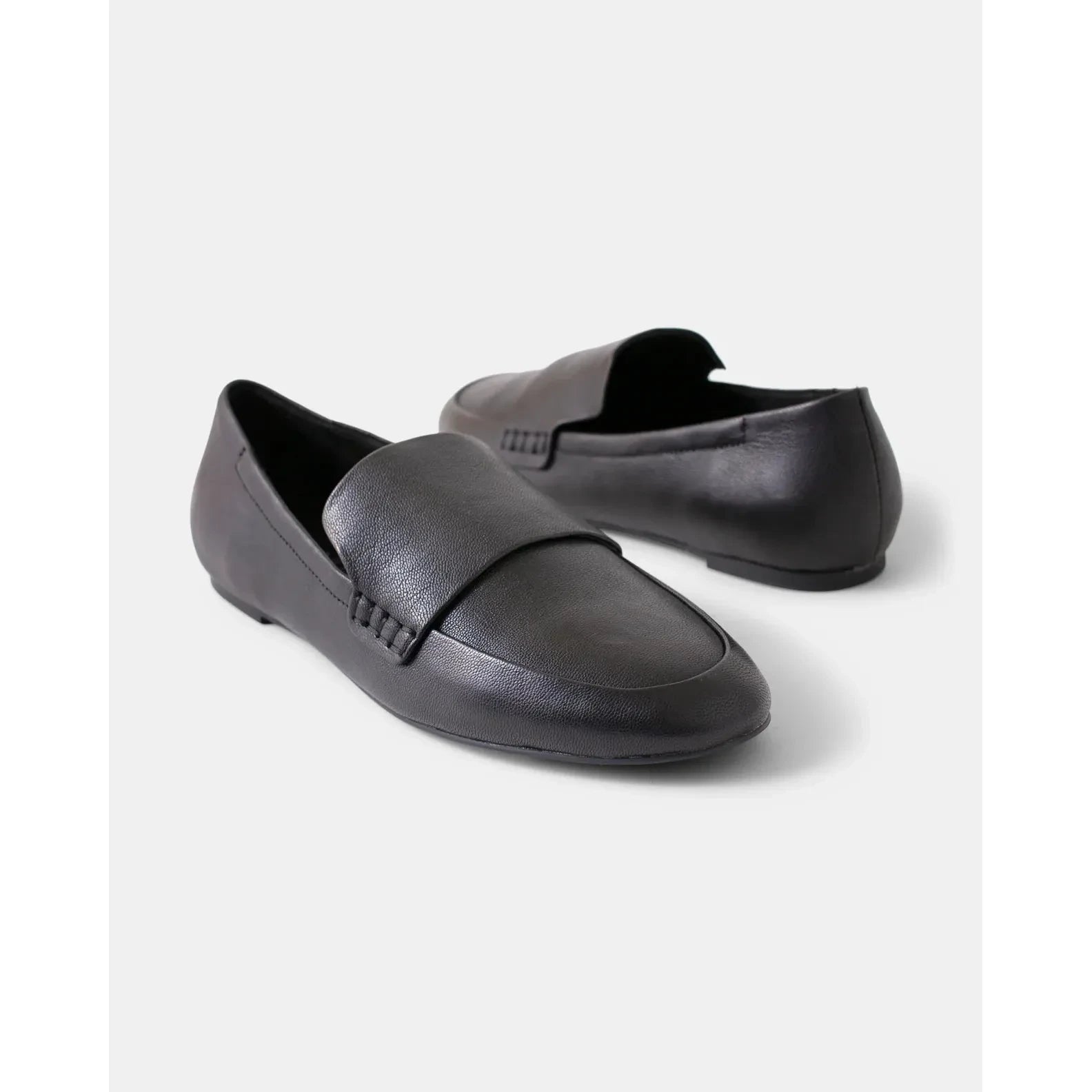 Dutch Leather Loafer